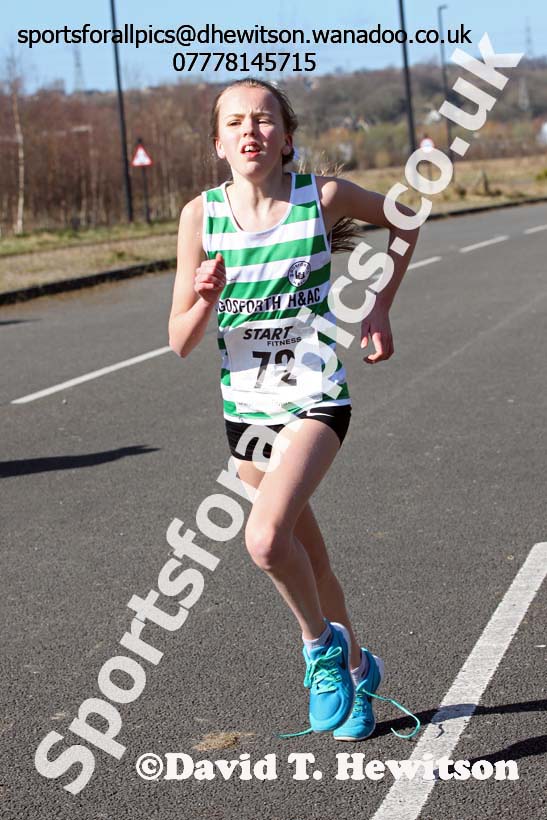 Under-13s boys and girls Elswick Harriers Good Friday Road Relays. Photo: David T. Hewitson/Sports for All Pics